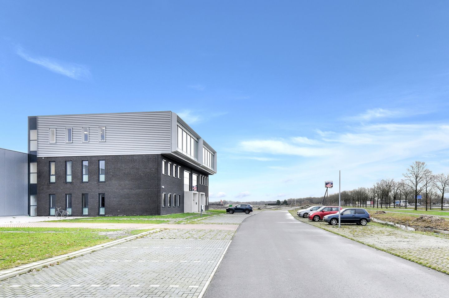 Bekijk foto 4 van Bredasebaan 14