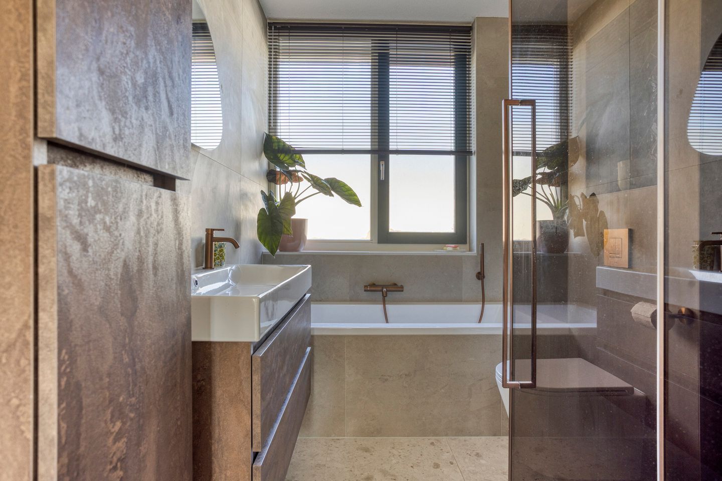 Photo 19 of Dirkslandstraat 6