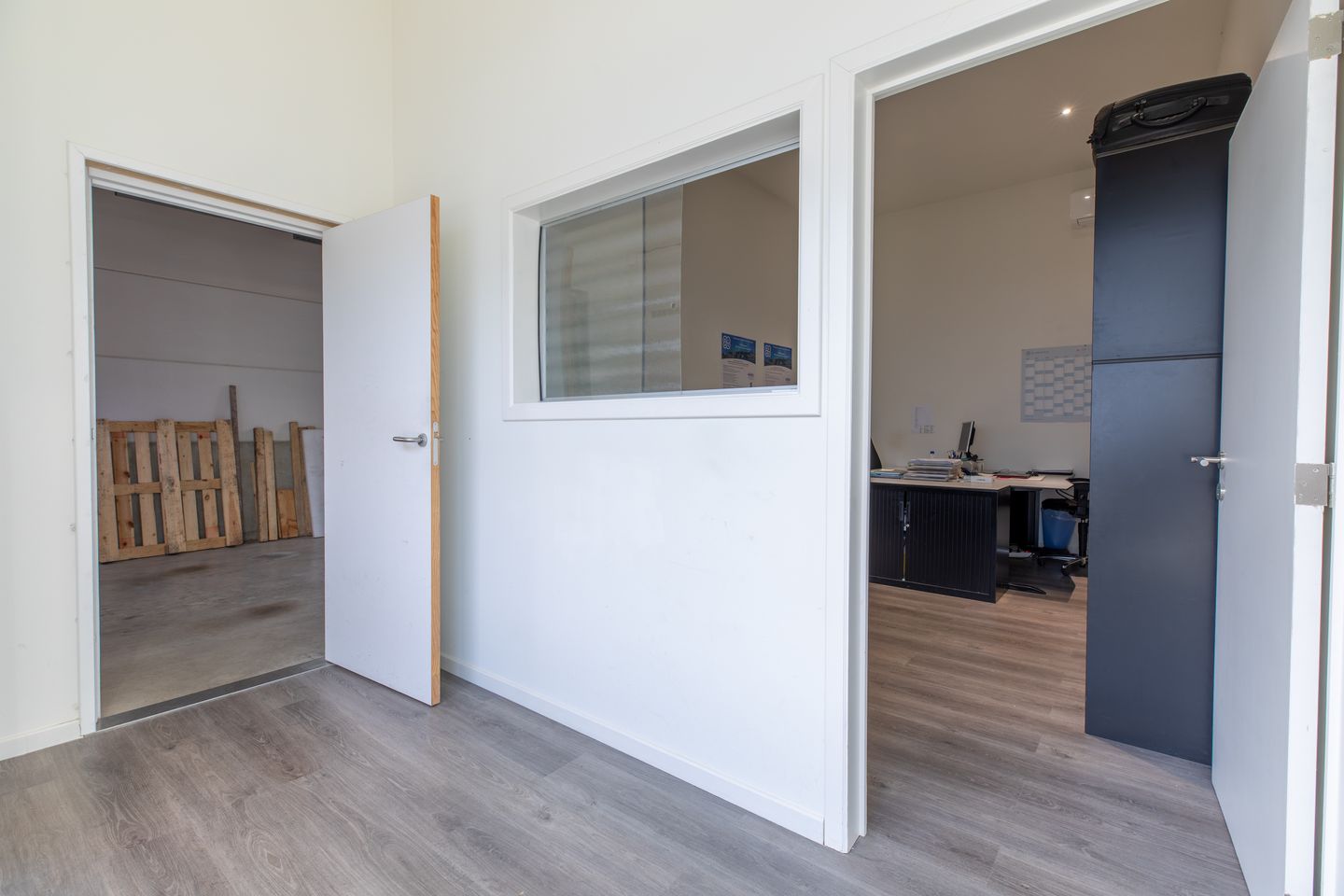 Bekijk foto 3 van Bedrijfsweg 33