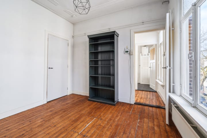 Photo 3 of Balfortstraat 1-A