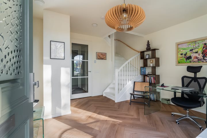 Photo 4 of Oranjeboomstraat 18-B