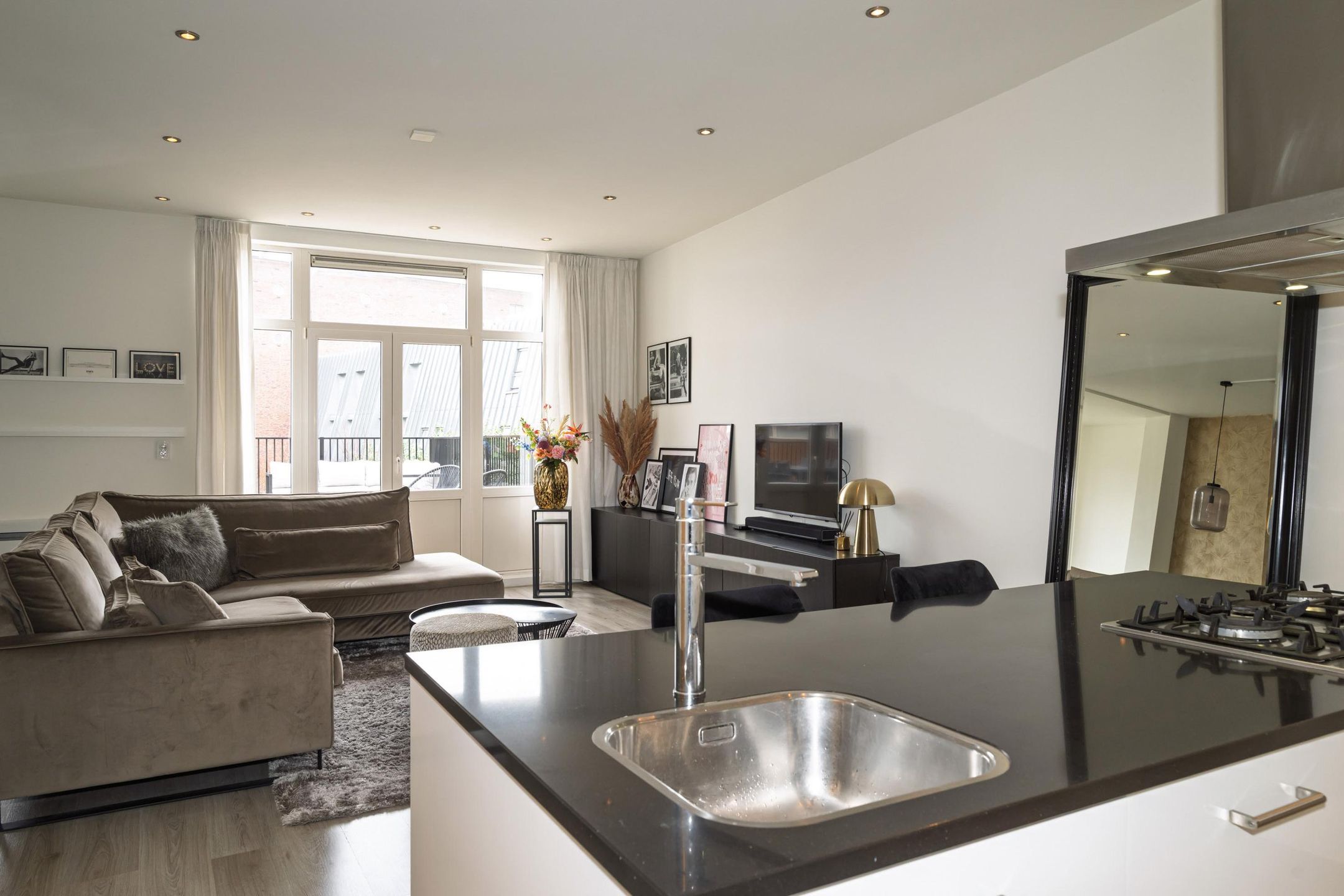 Foto 9 van C.P.Tielestraat 27-B01