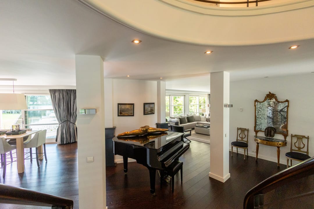 Foto 22 van Nieuw-Loosdrechtsedijk 223