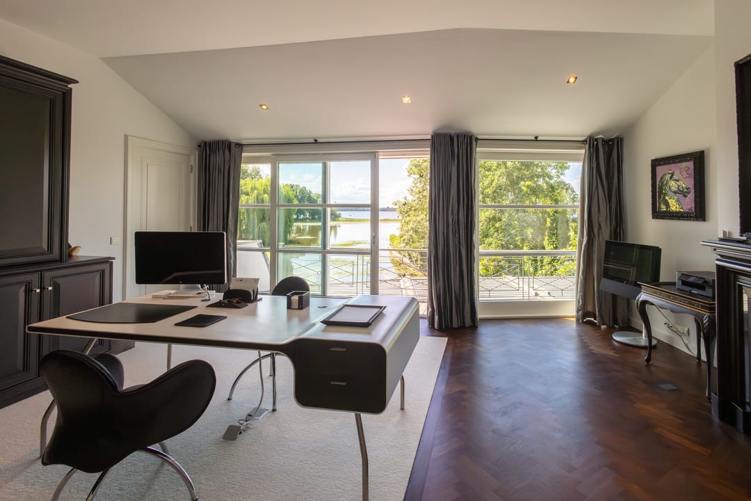 Foto 31 van Nieuw-Loosdrechtsedijk 223