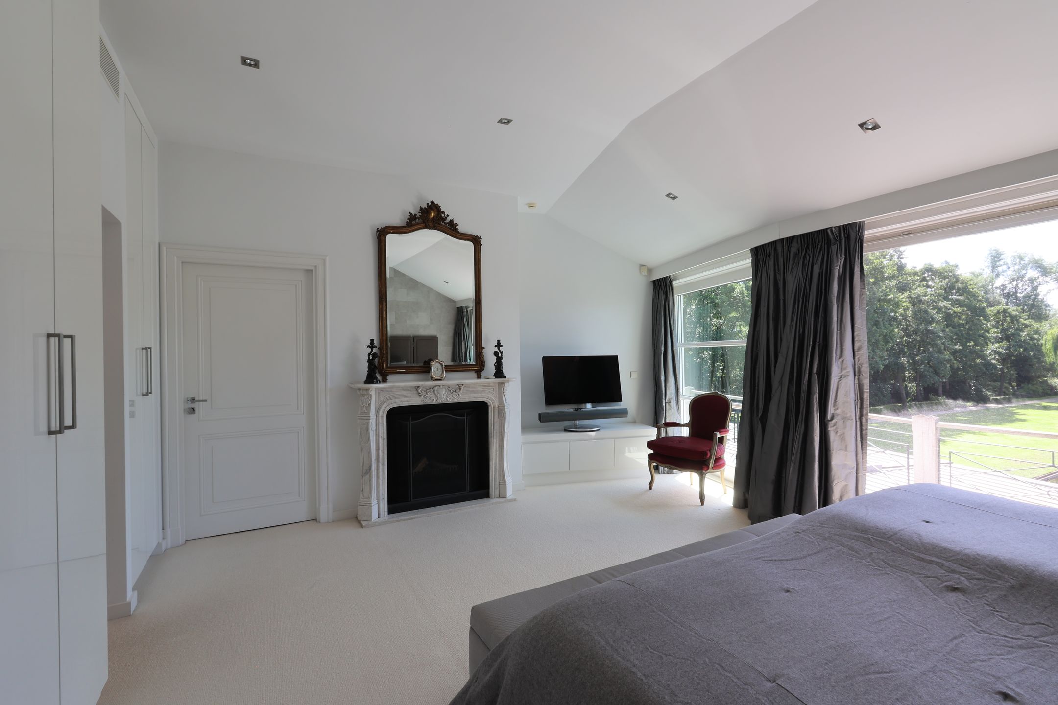 Foto 33 van Nieuw-Loosdrechtsedijk 223