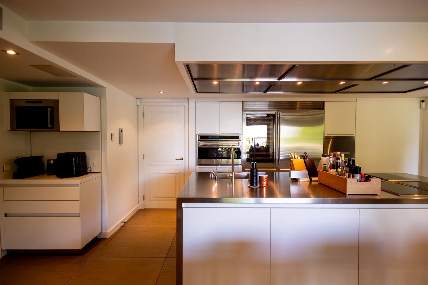 Foto 50 van Nieuw-Loosdrechtsedijk 223