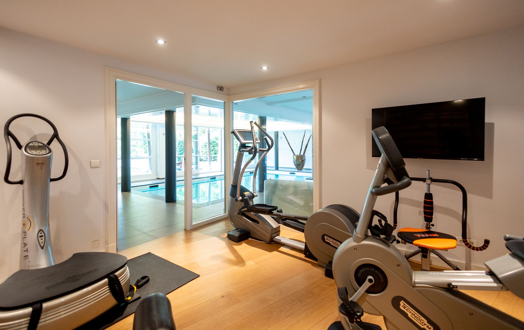 Foto 51 van Nieuw-Loosdrechtsedijk 223