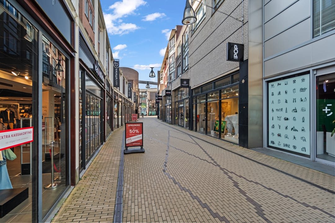Photo 41 of Westsingel 16-K
