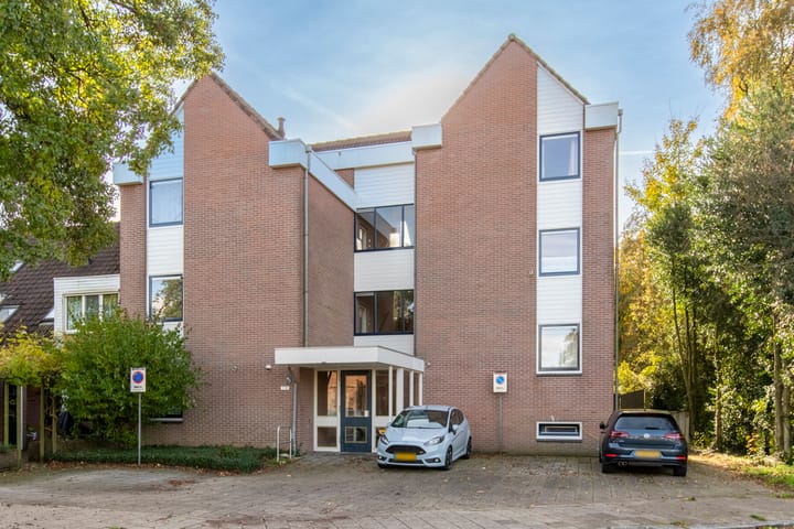 Foto 2 van Edelvalk 8