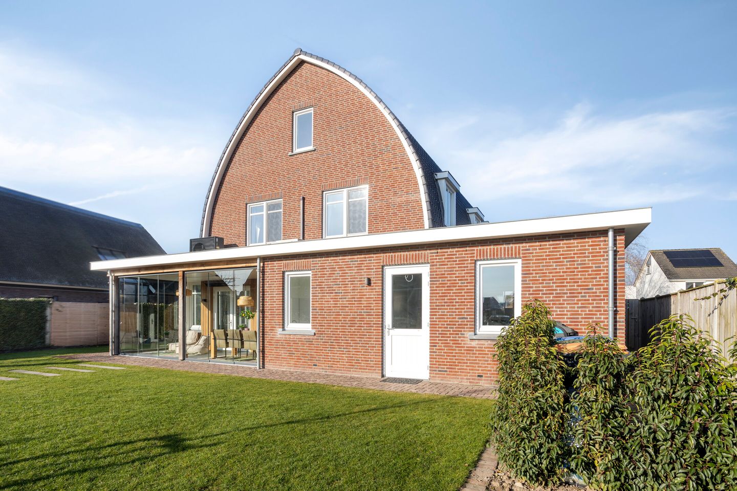 Photo 34 of Klaphekstraat 25-B