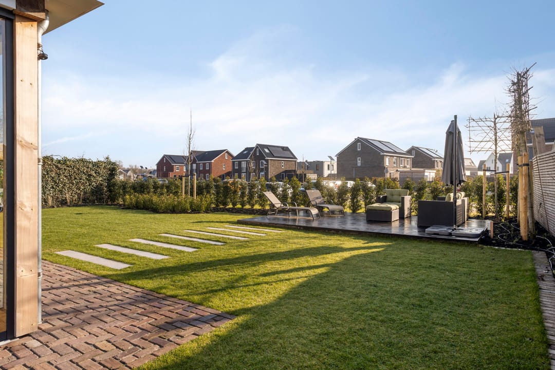 Photo 38 of Klaphekstraat 25-B