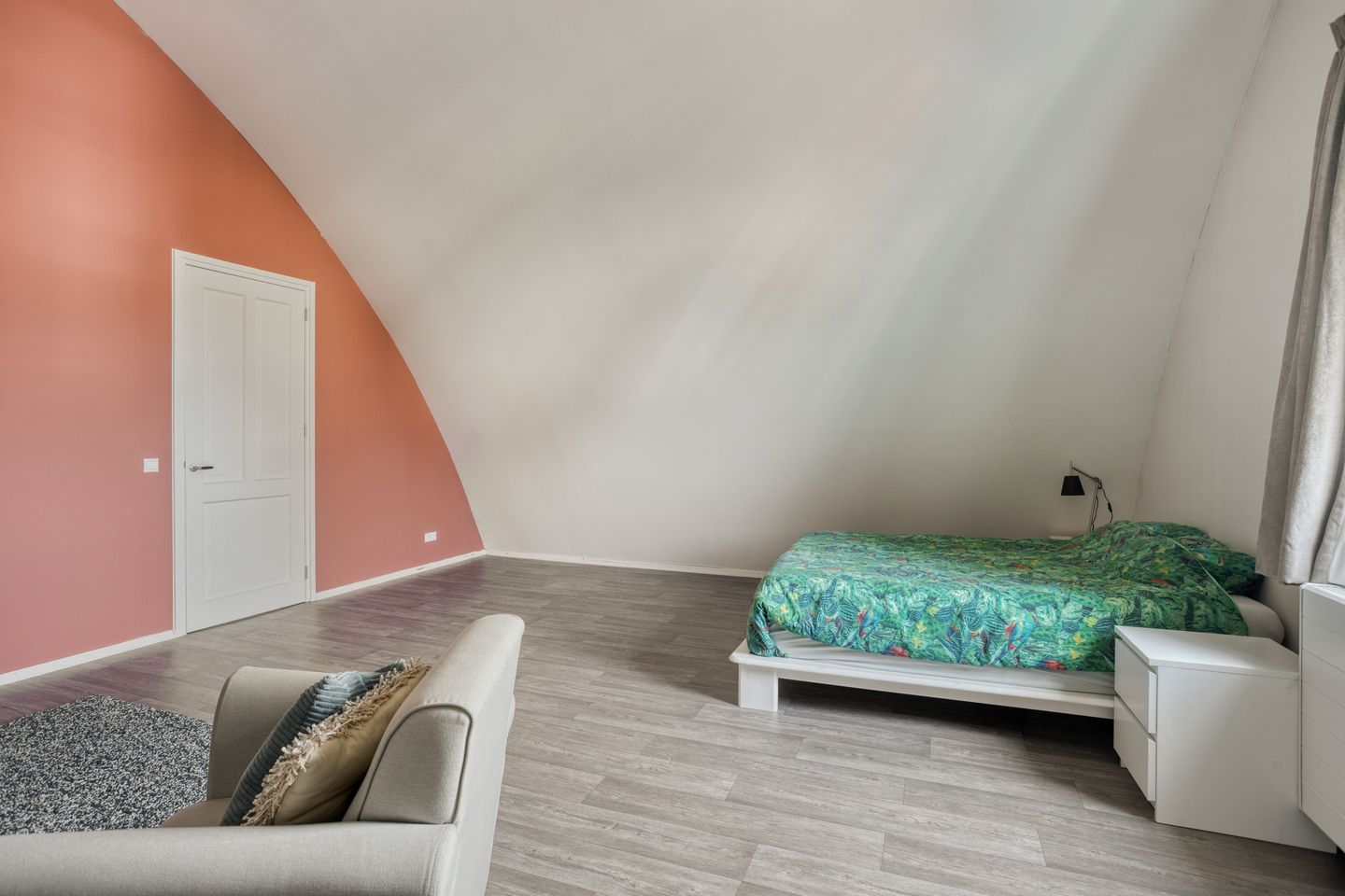 Photo 65 of Klaphekstraat 25-B