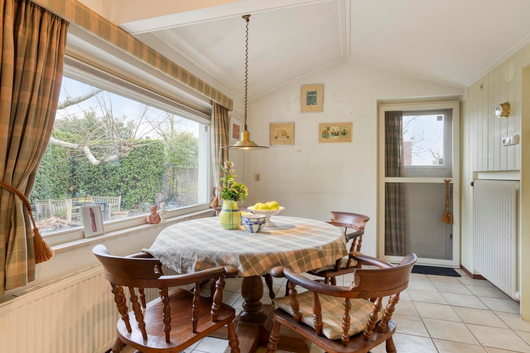 Foto 16 van Bernhardstraat 4