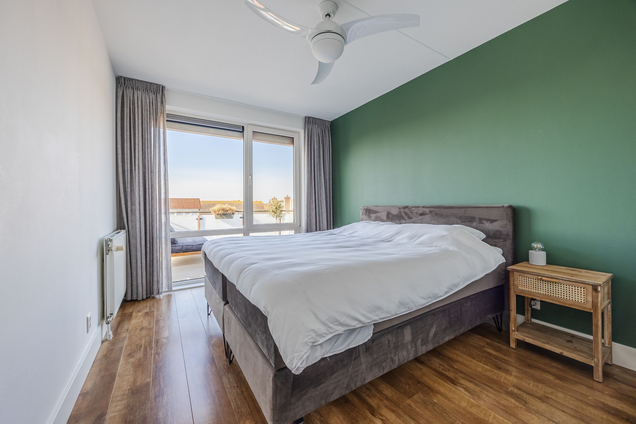 Foto 27 van Wethouder F.E. Meerburg sr. kade 64