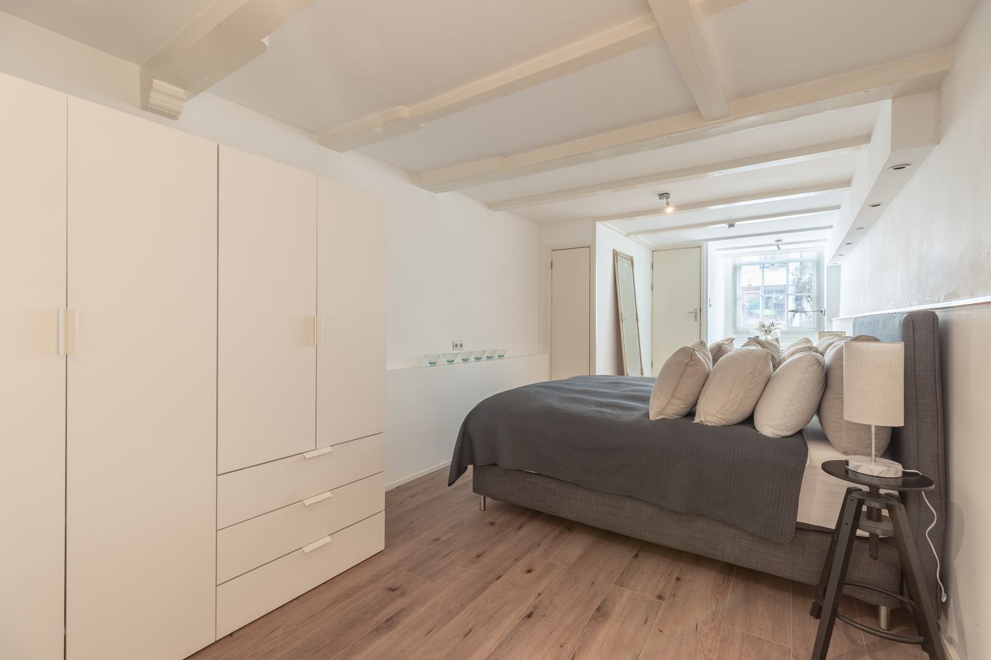 Photo 19 of Spuistraat 40-A