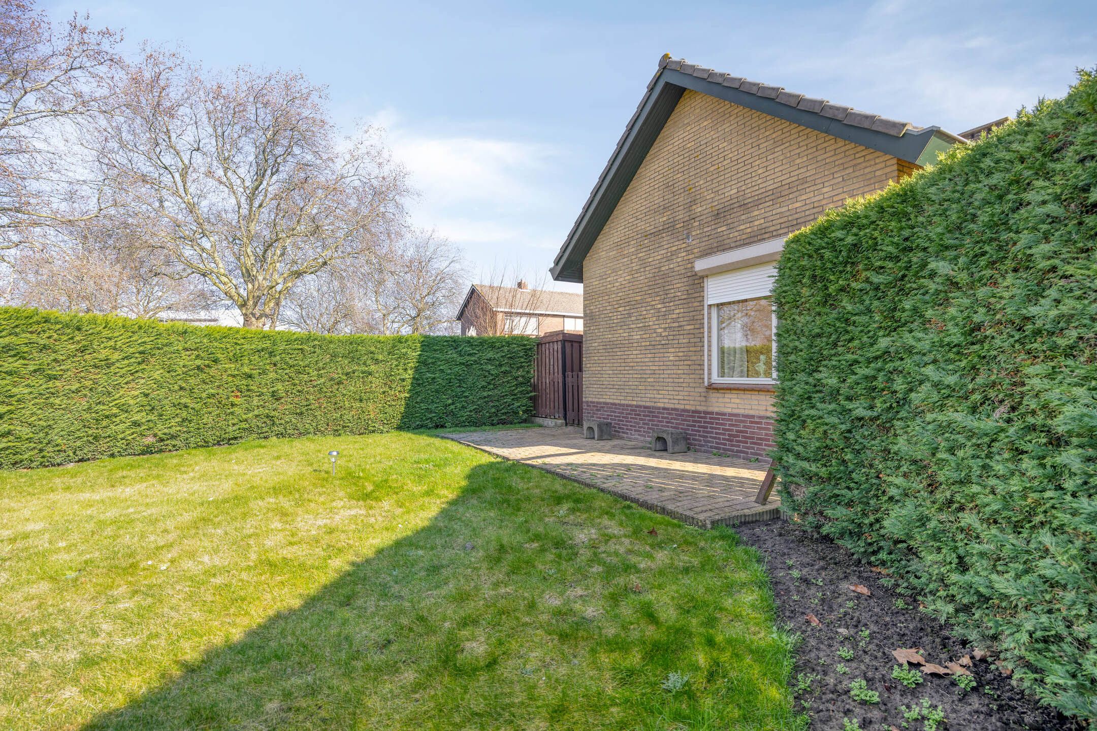 Foto 42 van van den Abeelestraat 33