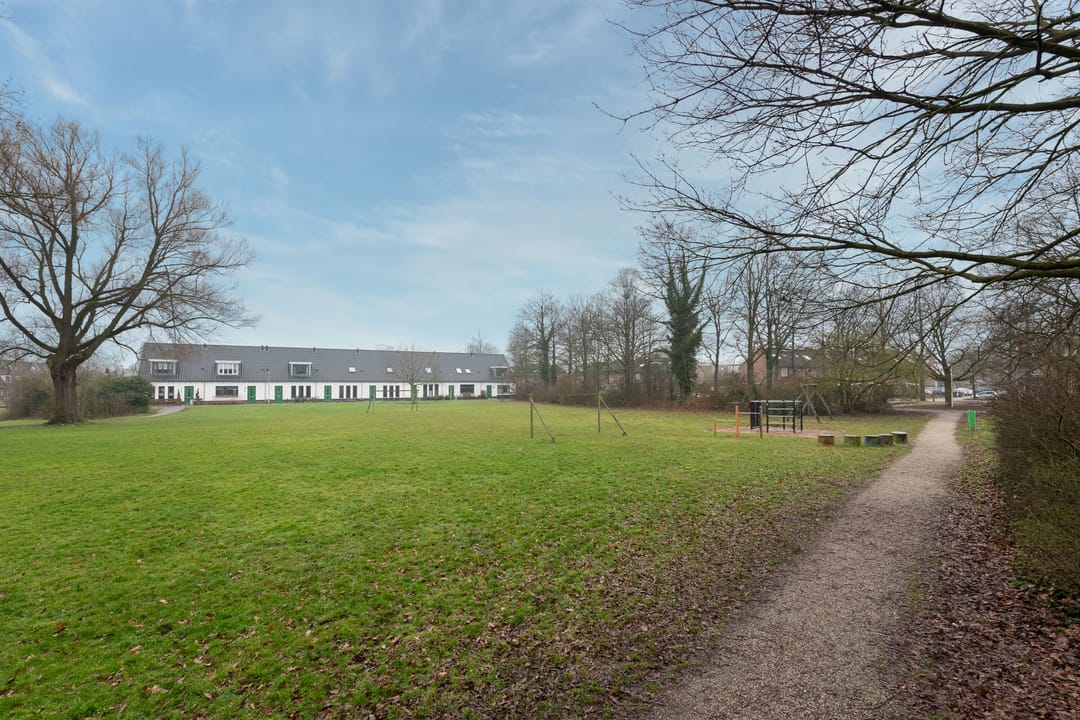 Photo 41 of Roodborsthaag 10