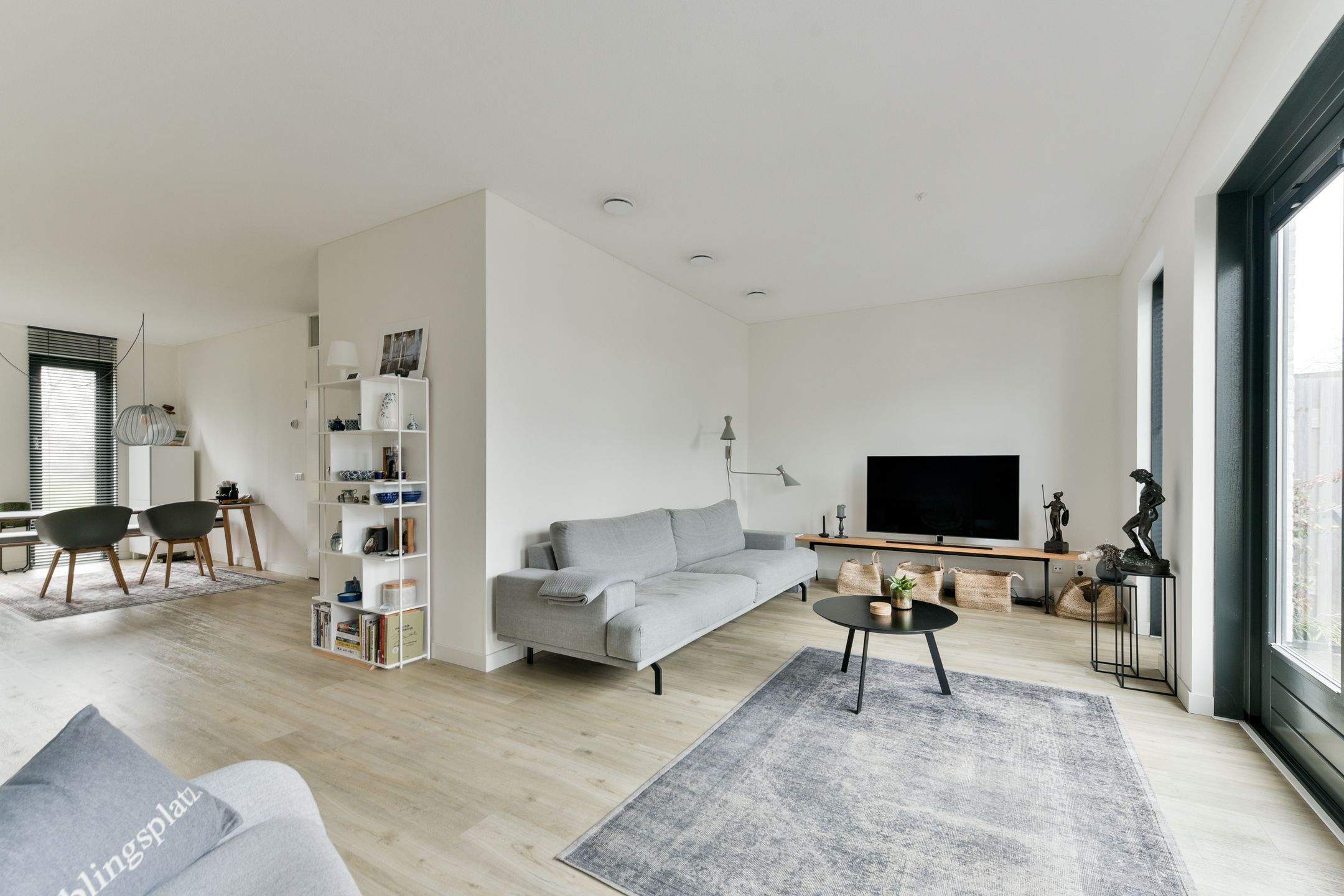 Photo 12 of Roodborsthaag 10