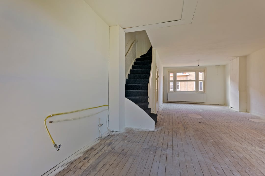 Photo 8 of Mariottestraat 10-1