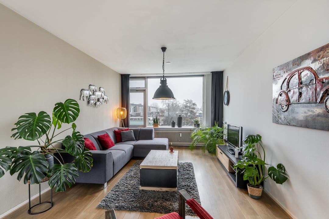 Foto 11 van Van Anrooystraat 417