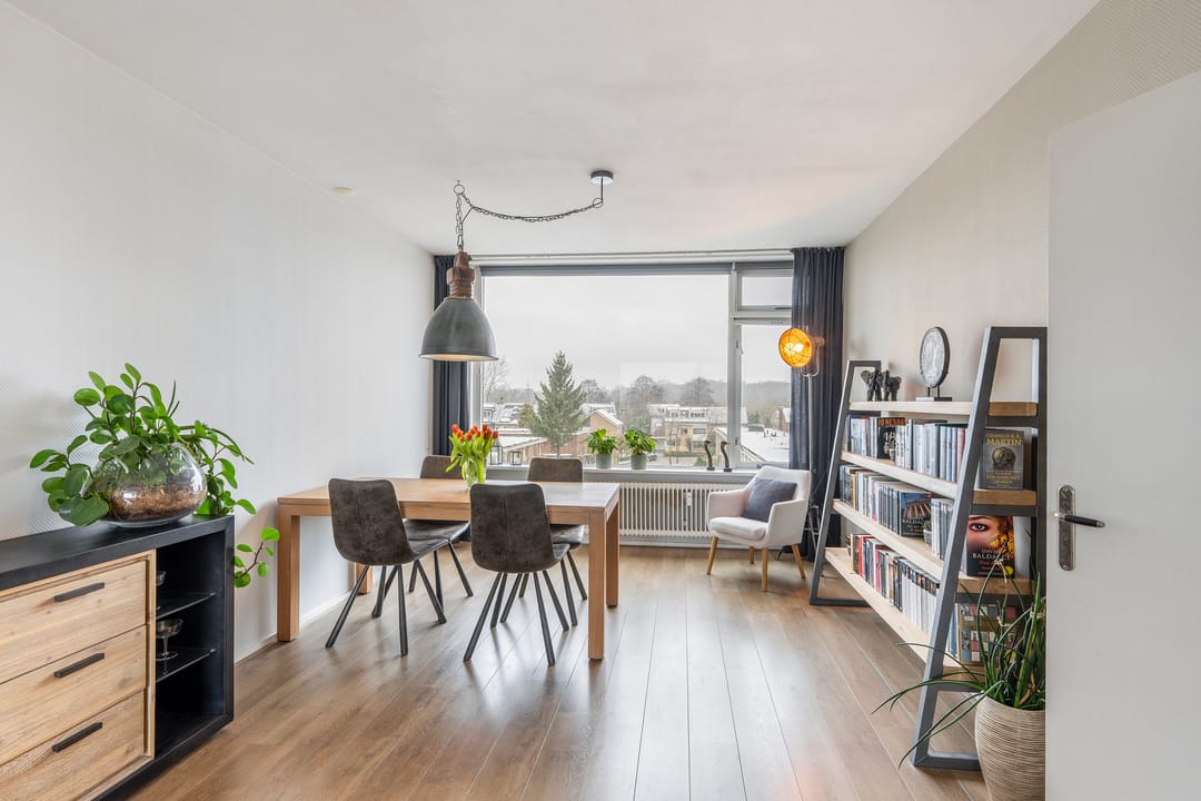 Foto 13 van Van Anrooystraat 417