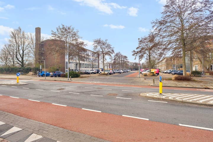 Photo 4 of H.A. Lorentzstraat 22