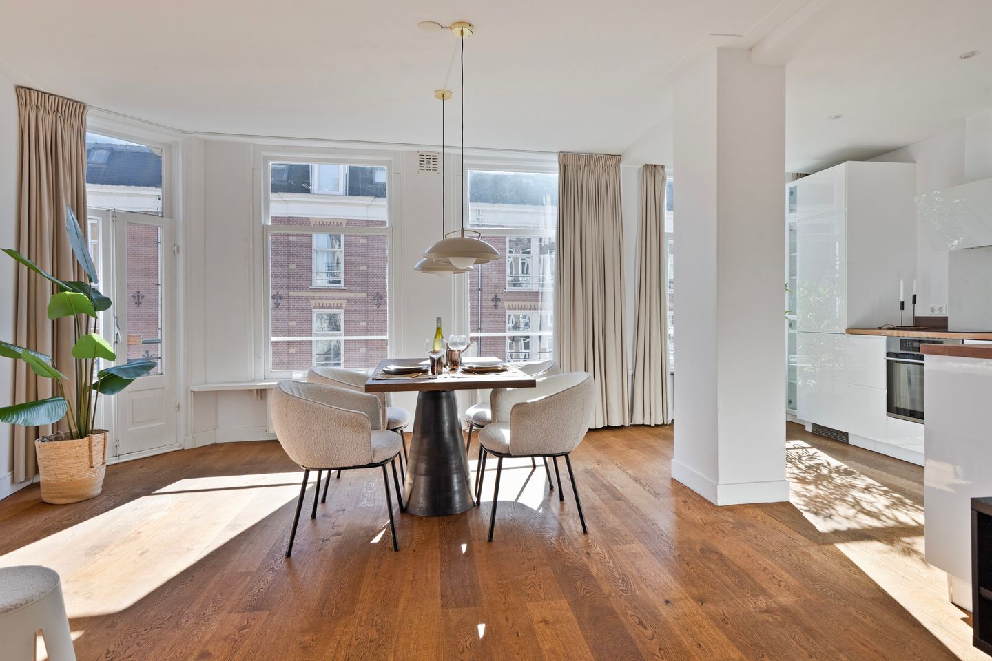 Photo 4 of Tolstraat 125-2