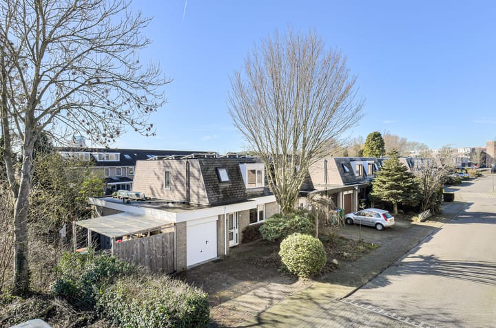 Bertelsberg 136 main image