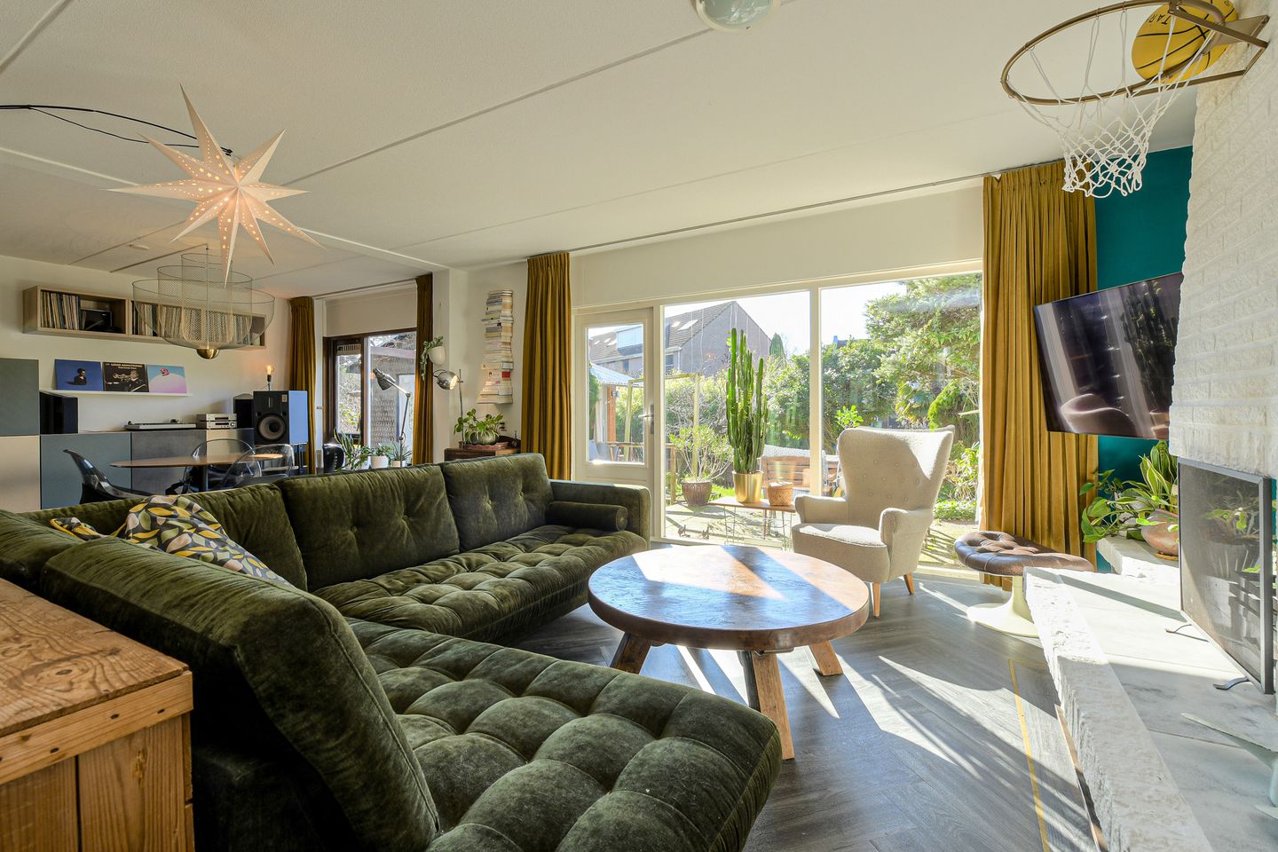 Foto 10 van Bertelsberg 136