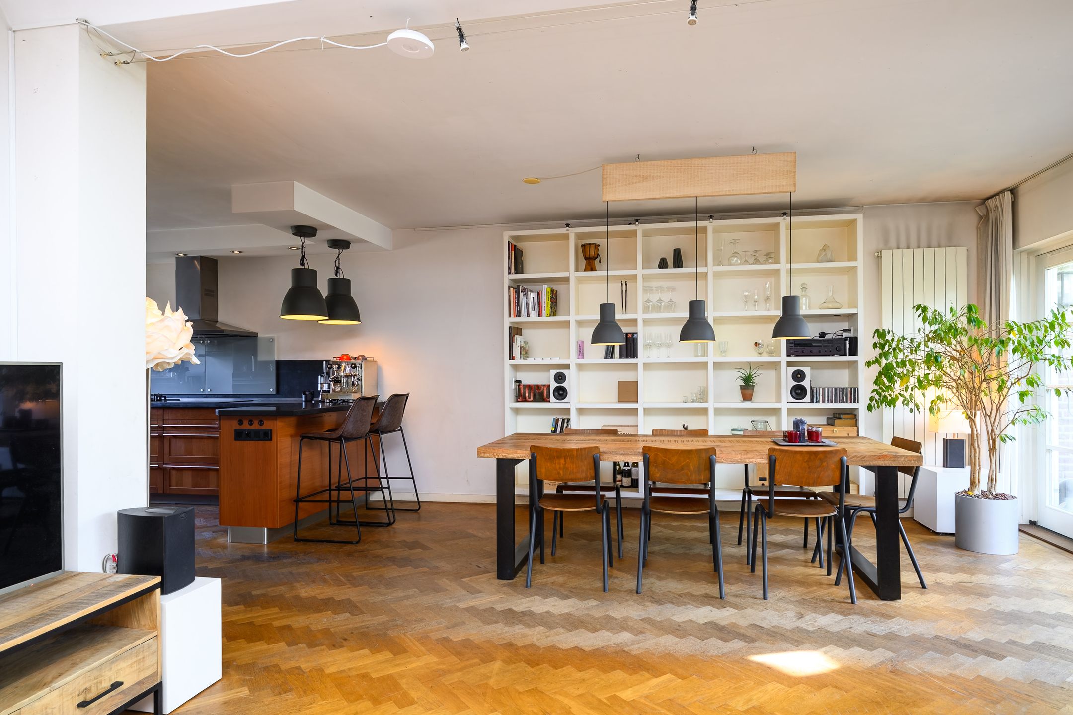 Foto 18 van Stam 103