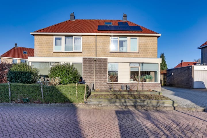 Foto 5 van Domela Nieuwenhuisstraat 42