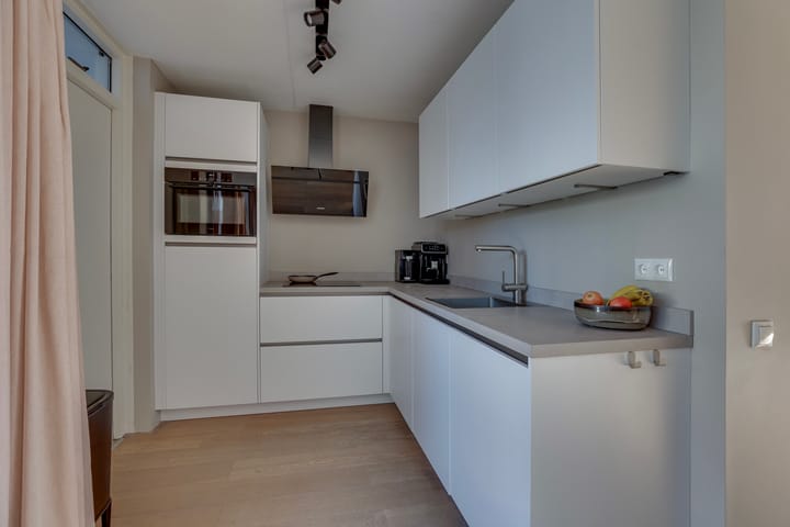 Foto 3 van Domela Nieuwenhuisstraat 42