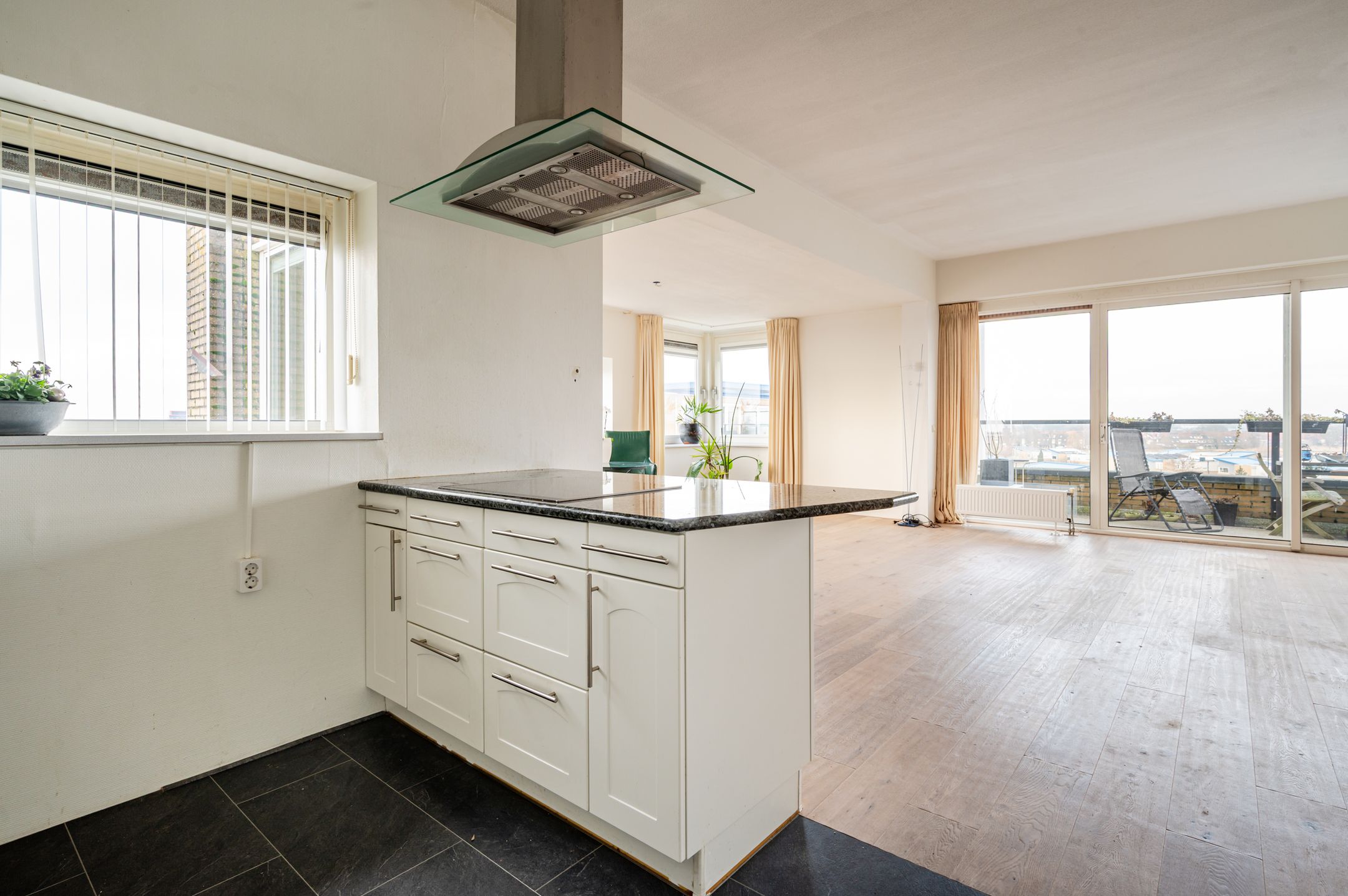 Photo 12 of Lemmerstraat 169