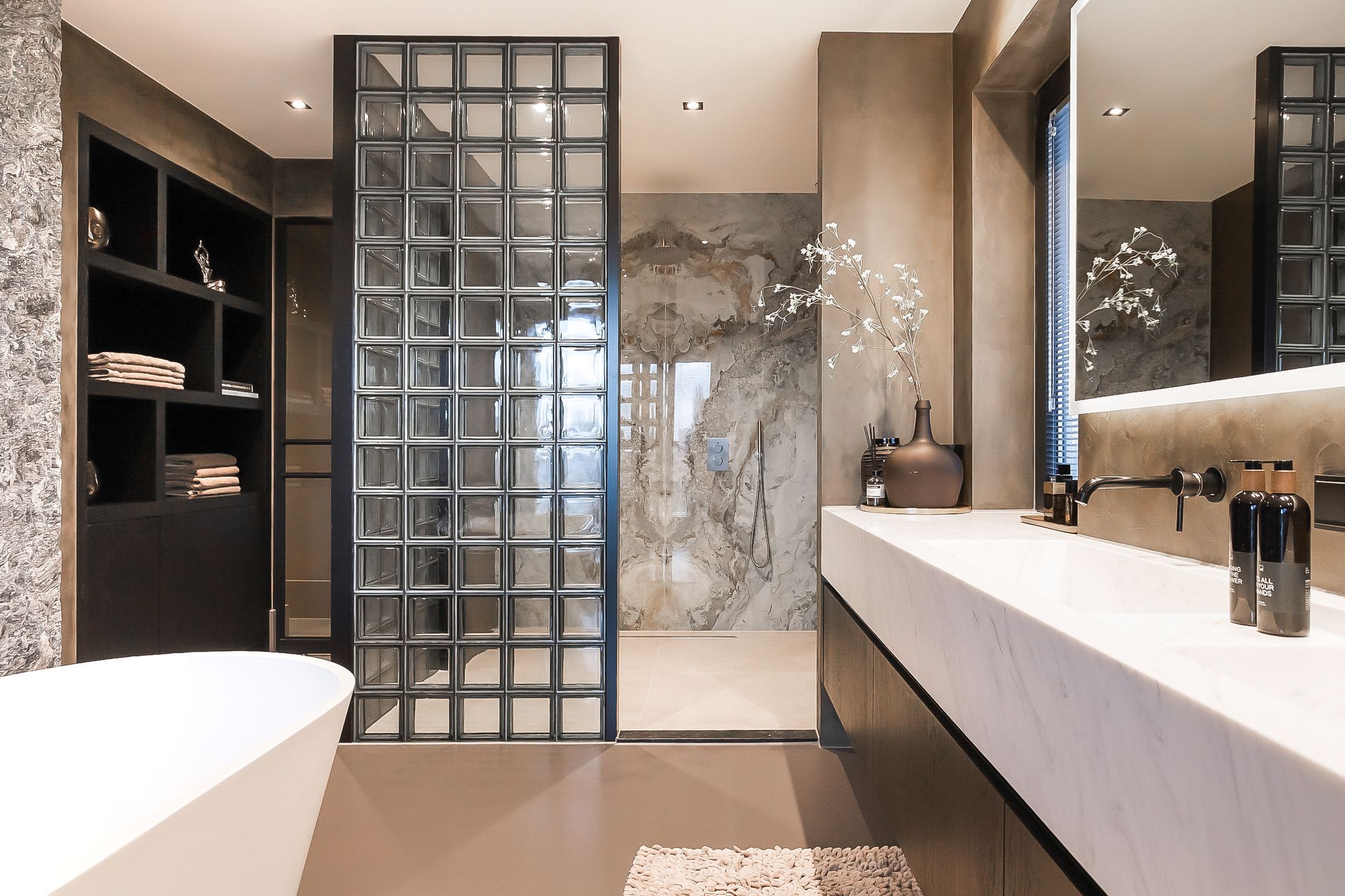 Photo 48 of Uiterweg 266