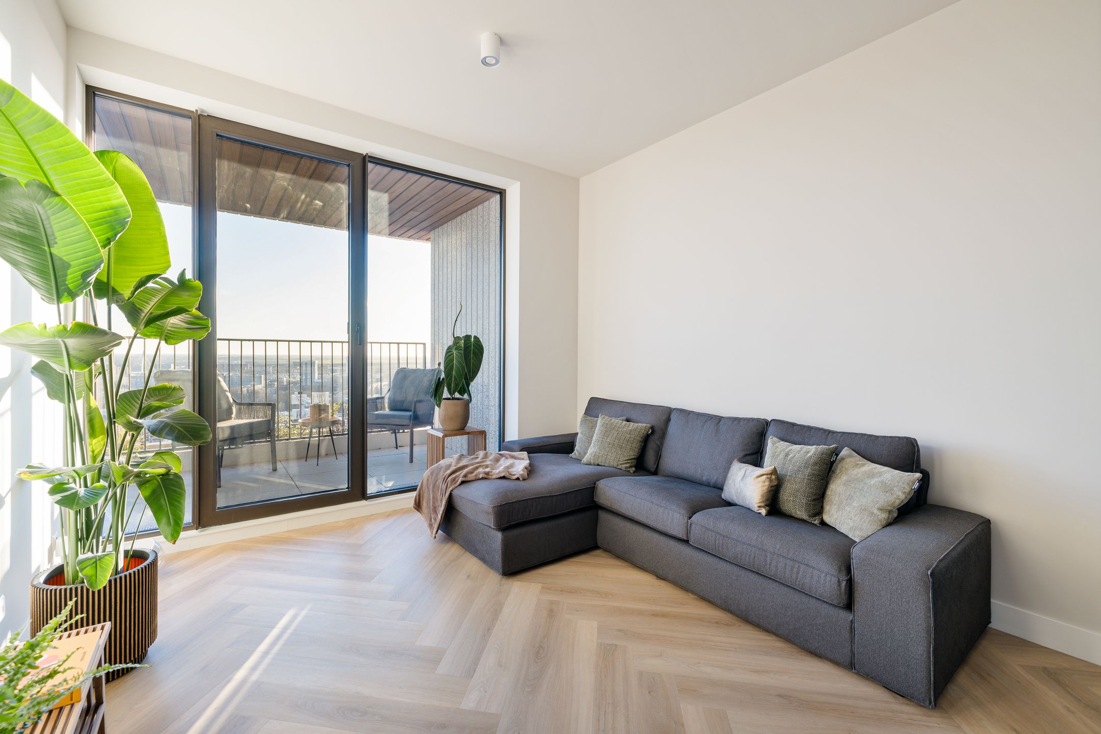 Foto 9 van Hoola van Nootenstraat 374