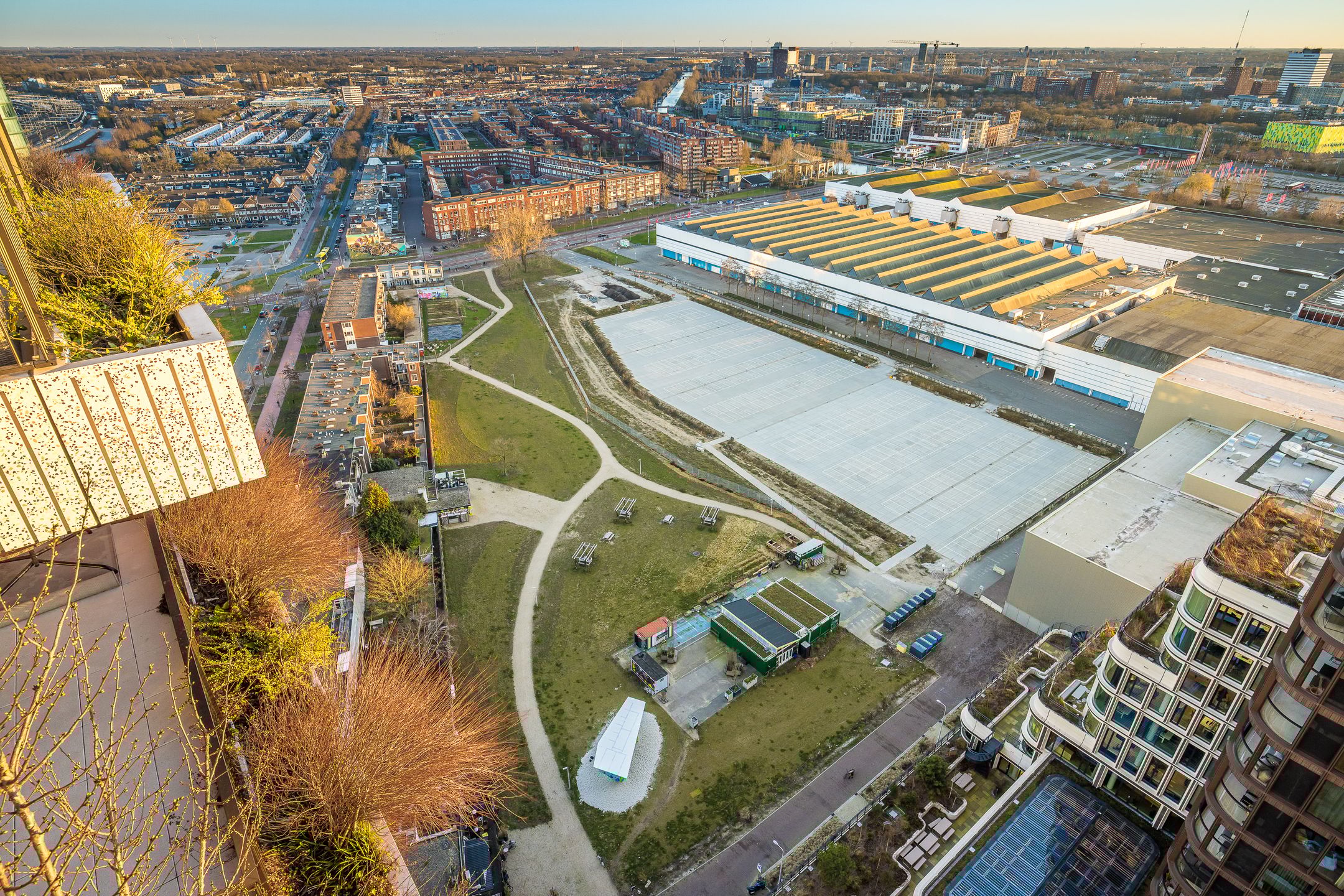 Foto 39 van Hoola van Nootenstraat 374