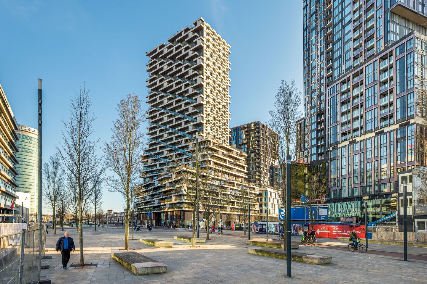 Foto 40 van Hoola van Nootenstraat 374