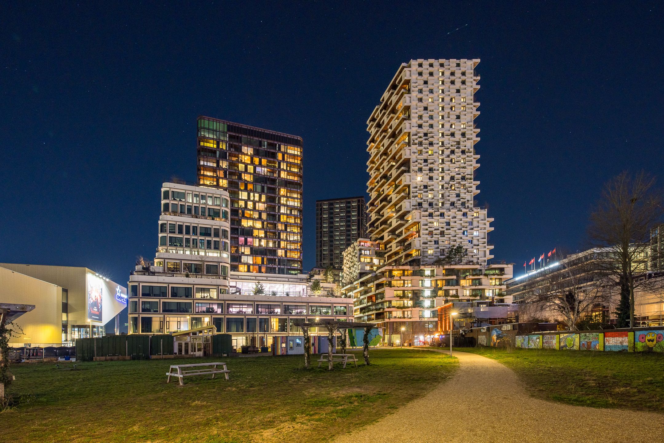 Foto 45 van Hoola van Nootenstraat 374