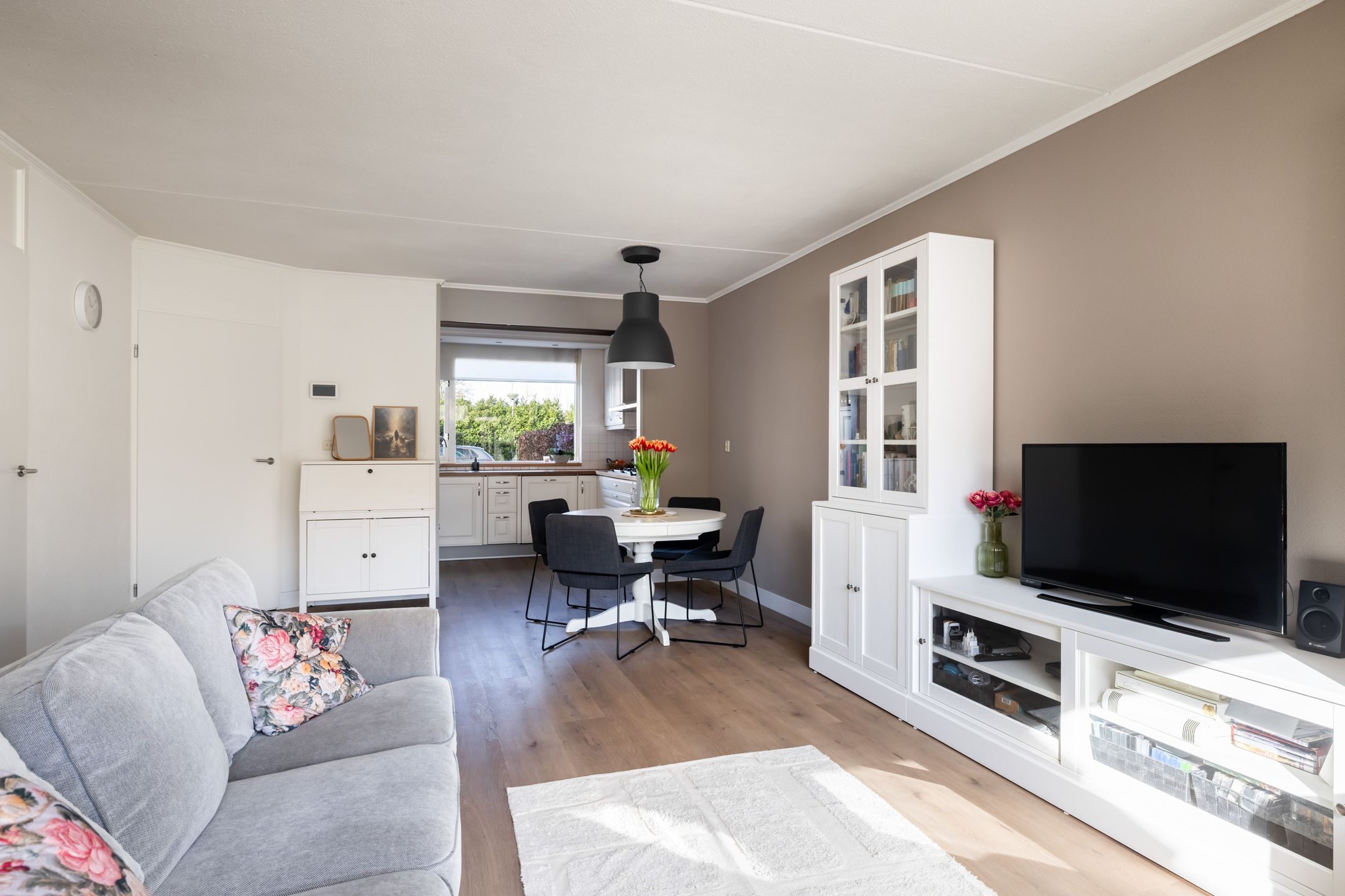 Photo 12 of Korenbloemstraat 43
