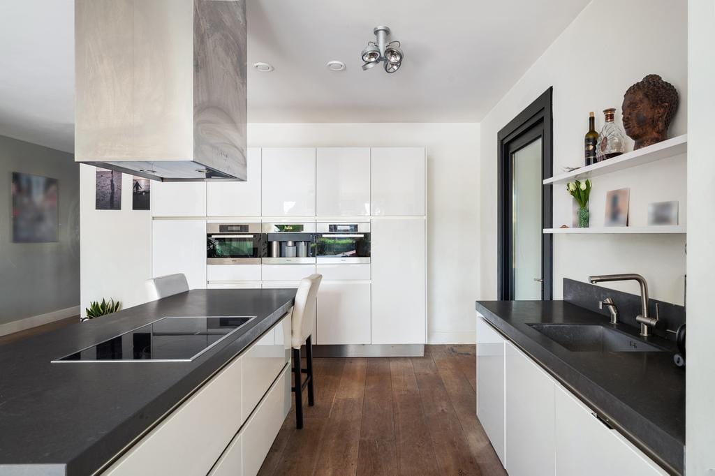 Photo 11 of Terbregse Rechter Rottekade 161