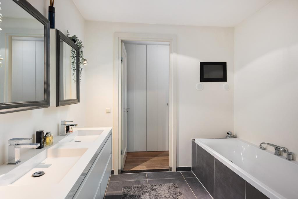 Photo 27 of Terbregse Rechter Rottekade 161