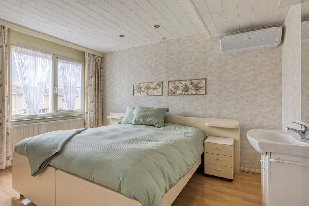 Foto 26 van Herman Linnebankhof 26