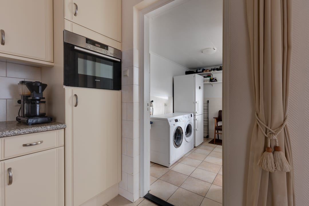 Photo 13 of John F. Kennedylaan 25