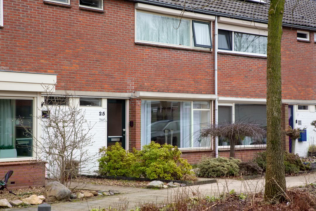 Photo 37 of John F. Kennedylaan 25