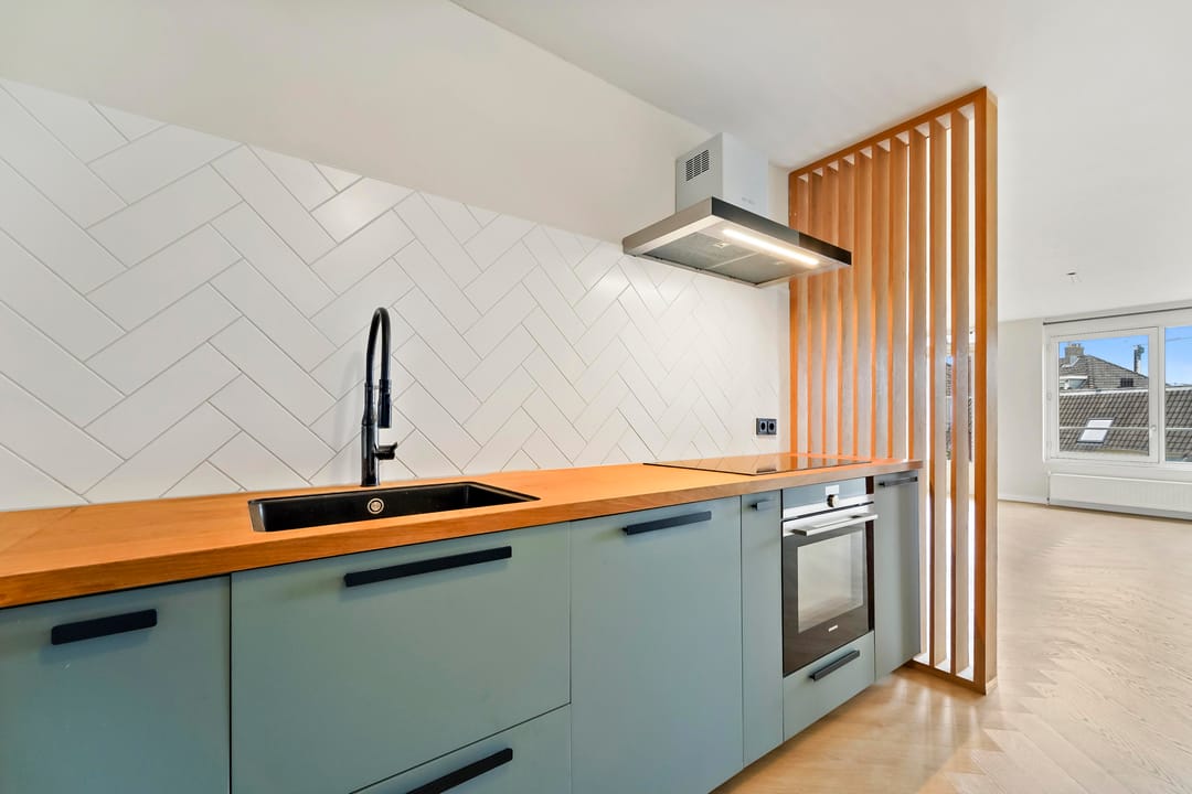 Photo 2 of Muzenstraat 102