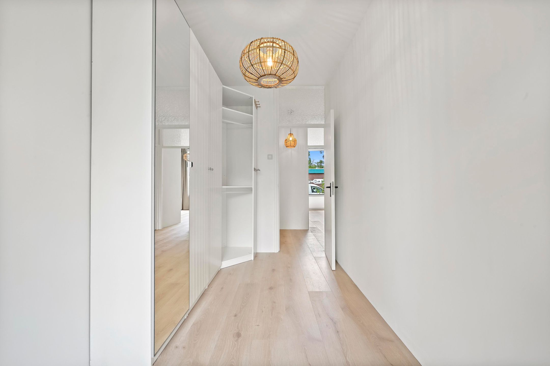 Foto 21 van van Ruysdaellaan 18