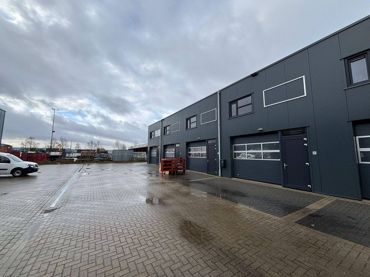 View photo 3 of De Aar 35-D