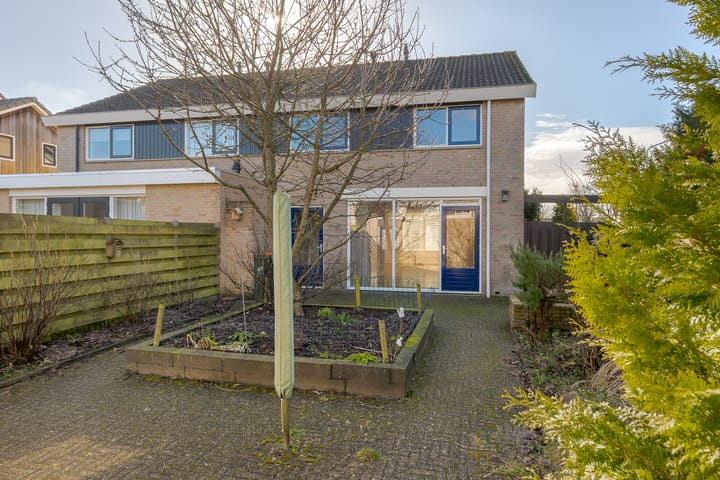 Foto 2 van Standvoetbeker 20