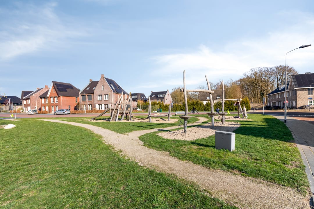 Photo 53 of Langeweide 5