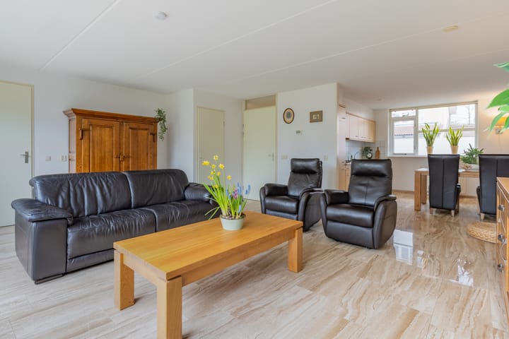 Photo 3 of Ommerbos 20